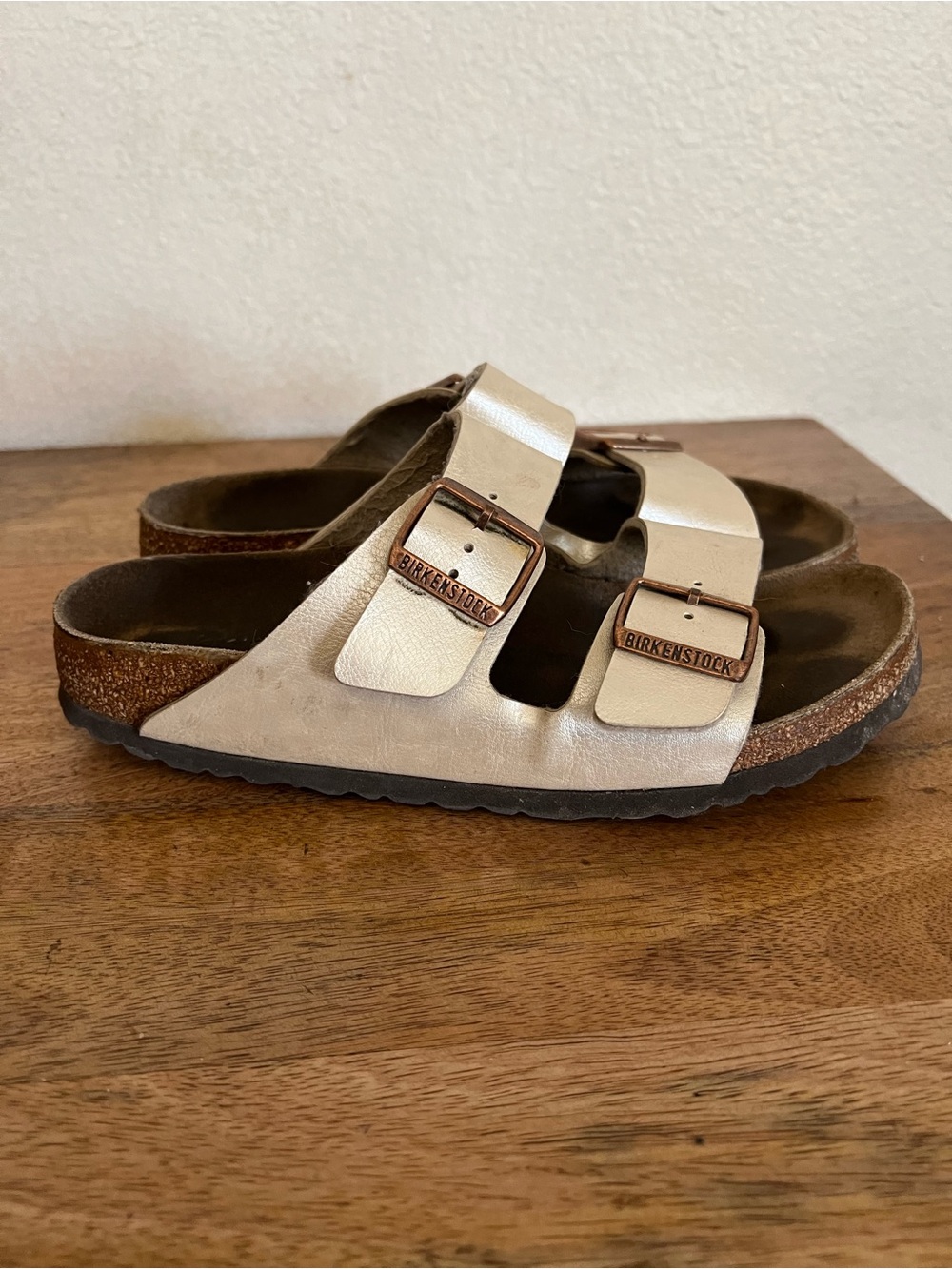 Birkenstock Women's Arizona Footbed Pearl Sandal Size 39  L 8-8.5
